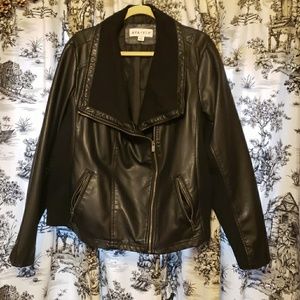 Black plus sz faux leather moto jacket
